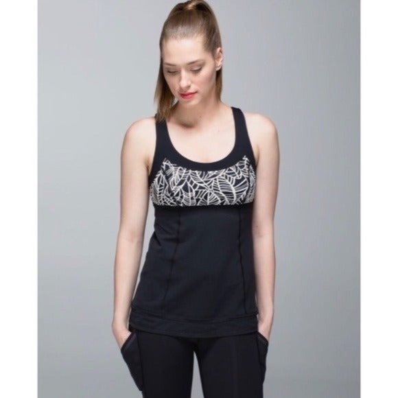Lululemon Run: Ta Ta Topper Size 4 - Picture 1 of 9